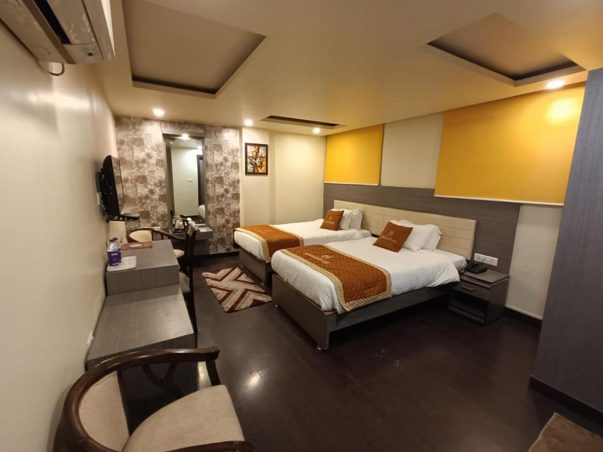 Aalcajars Inn Patna  Extérieur photo